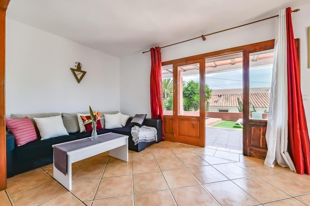 Villas Guzman - Mouna Calp Exterior foto