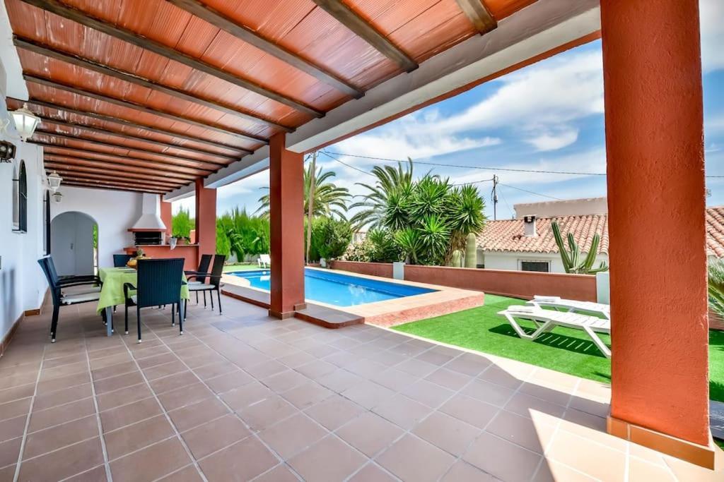 Villas Guzman - Mouna Calp Exterior foto